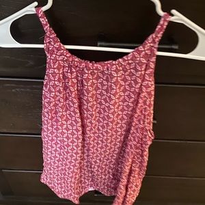 pink tank top